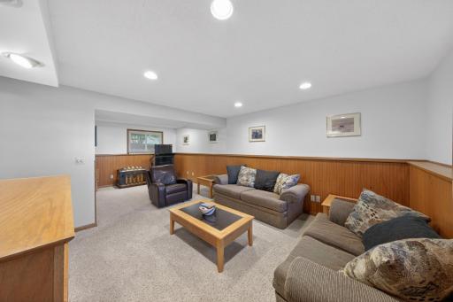 4426 4th Street NW, Rochester, MN 55901