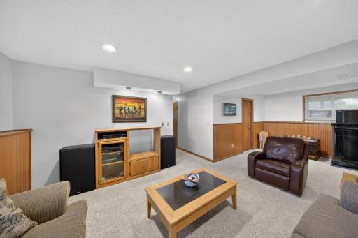 4426 4th Street NW, Rochester, MN 55901