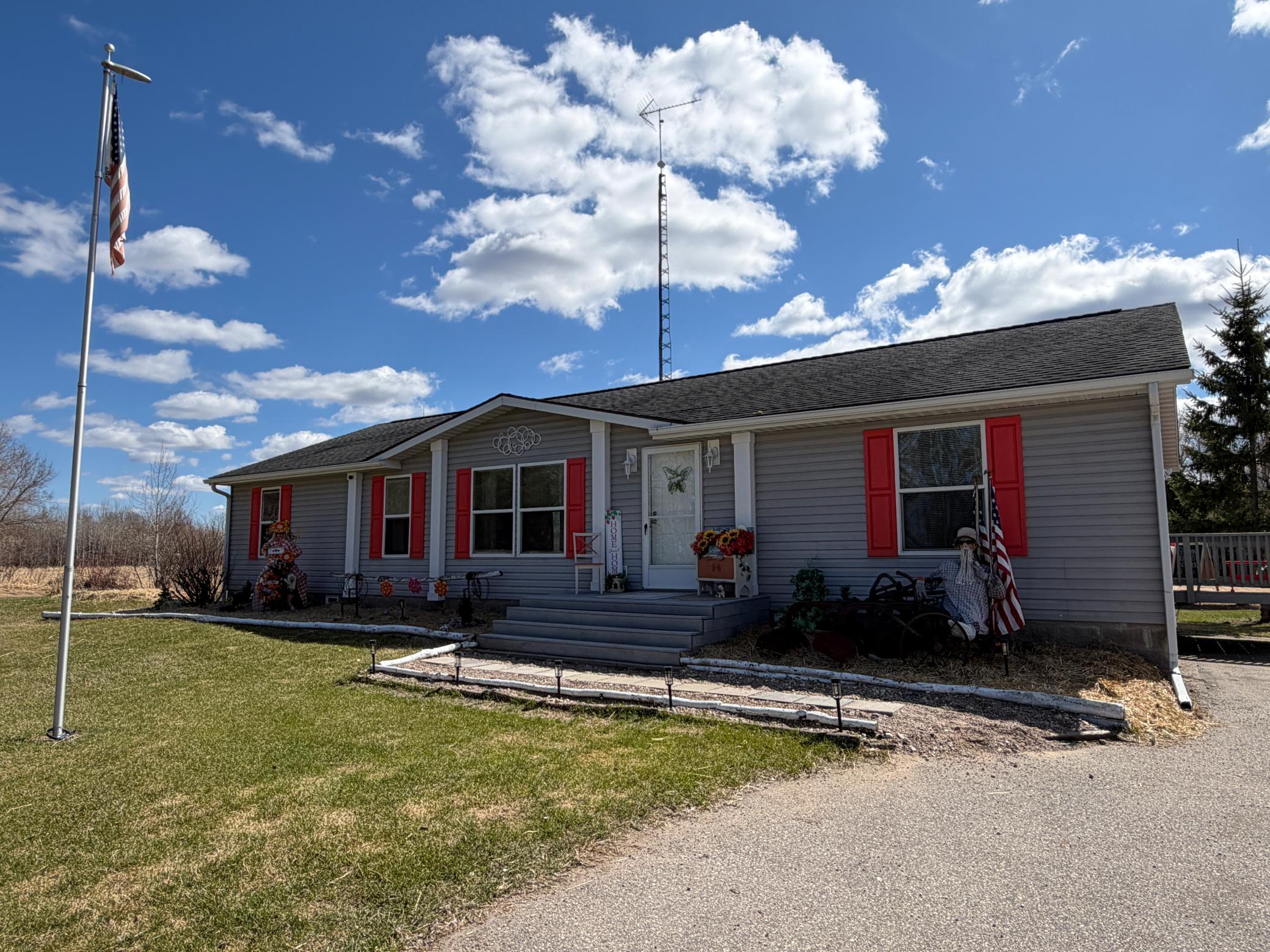 58296 County Road 12, Warroad, MN 56763