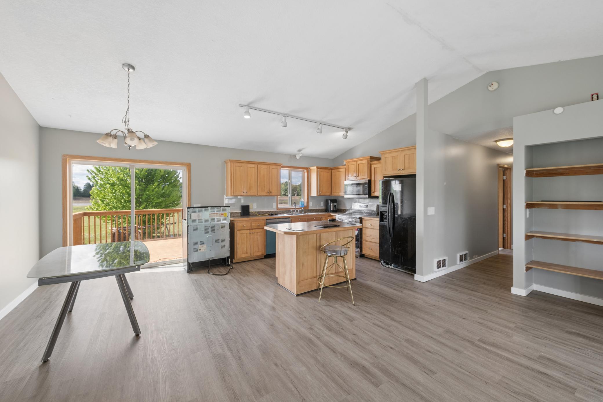 Dining room flows into kitchen