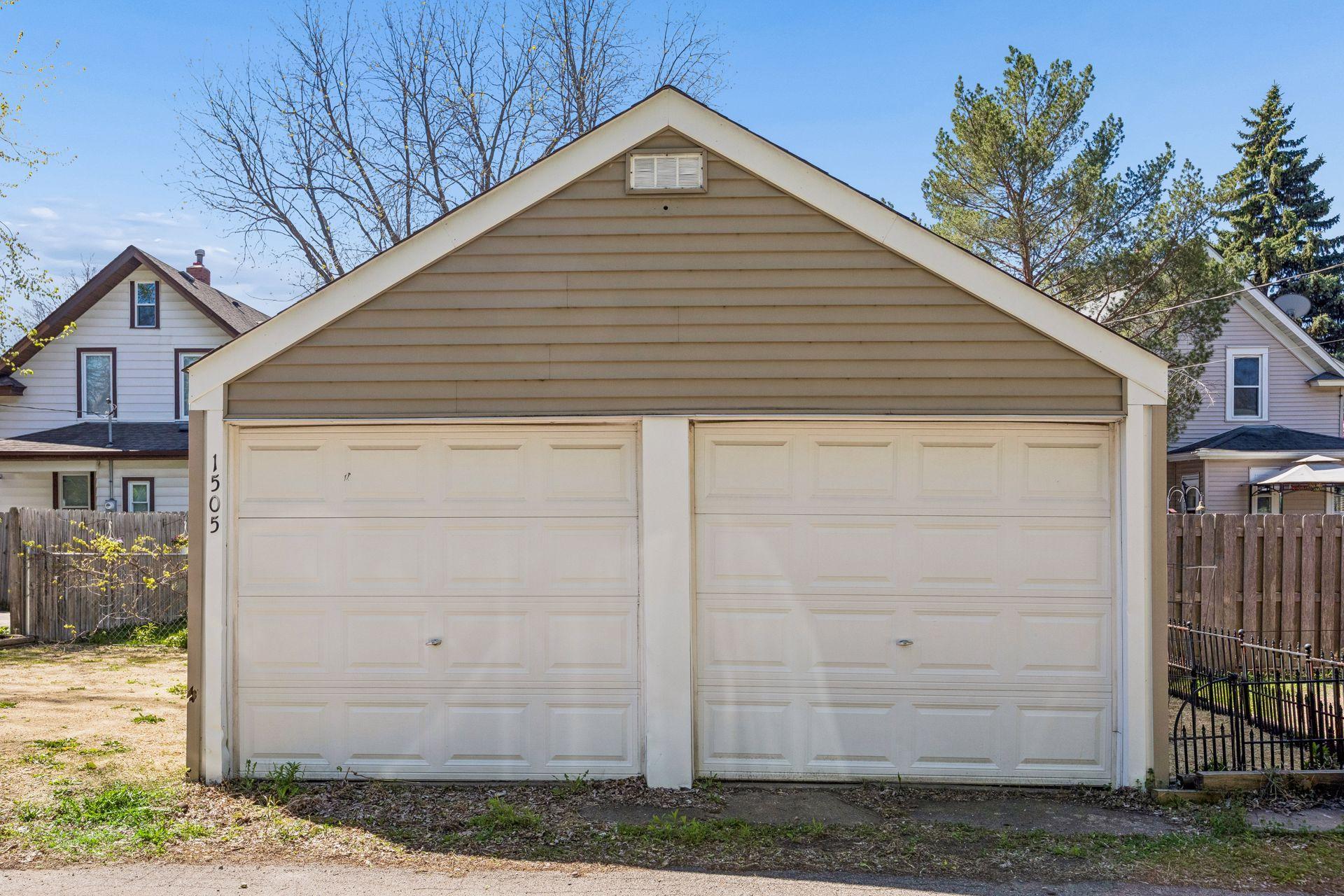 1505 Sherburne Avenue - Garage.jpg
