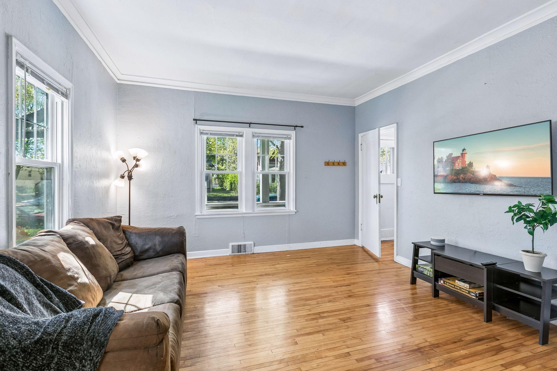 1505 Sherburne Avenue - LR1.jpg