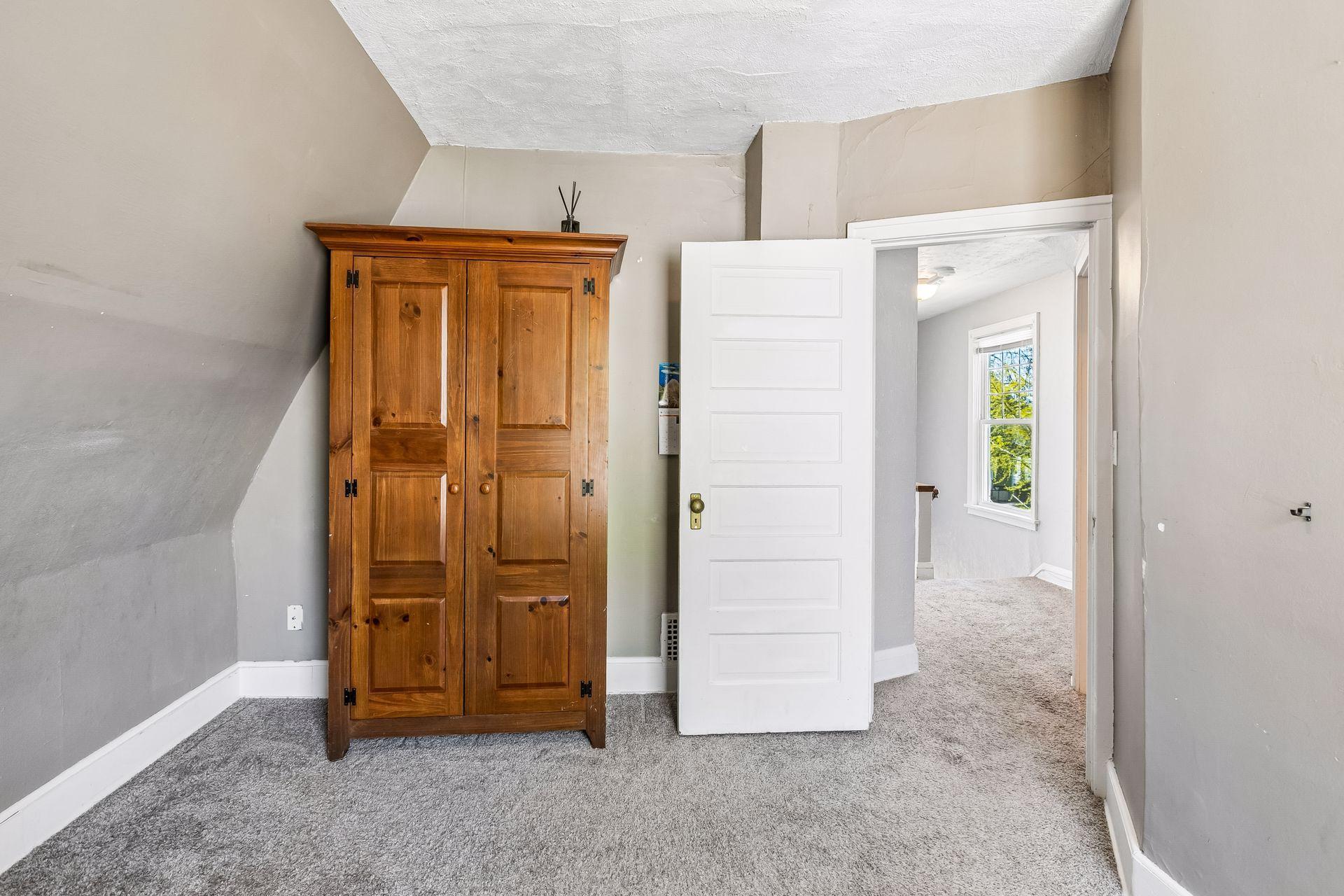 1505 Sherburne Avenue - Bed3-1.jpg