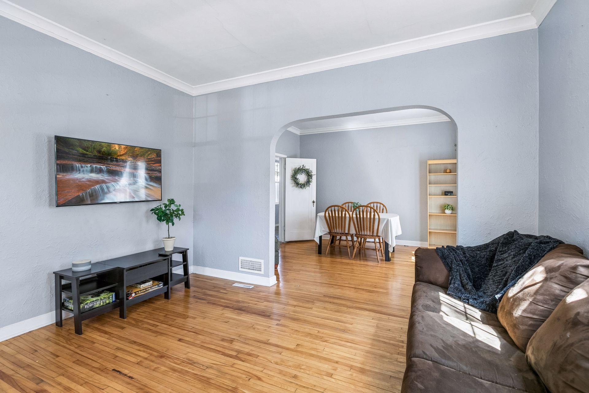 1505 Sherburne Avenue - LR-DR.jpg