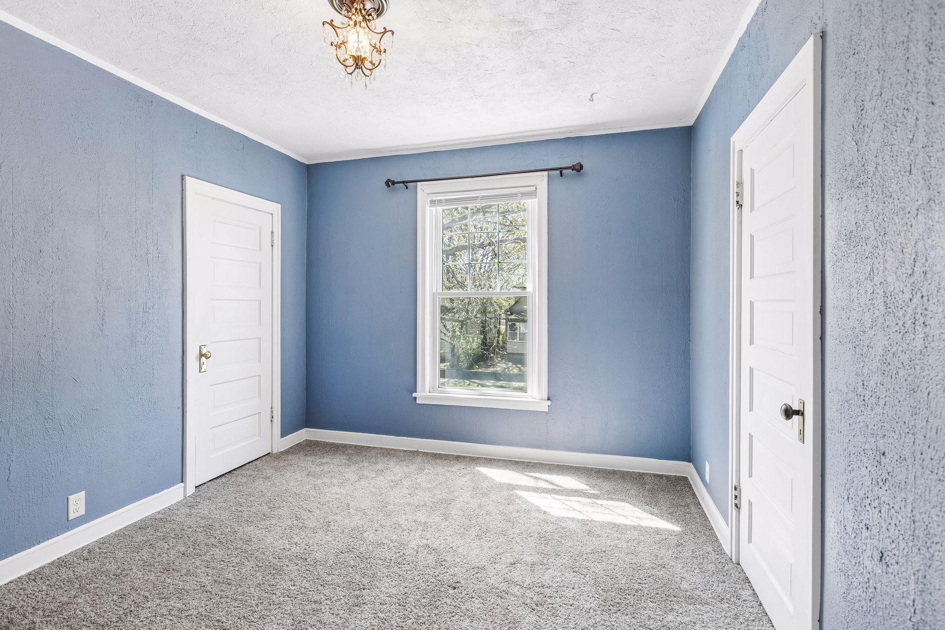 1505 Sherburne Avenue - Primary Bed.jpg