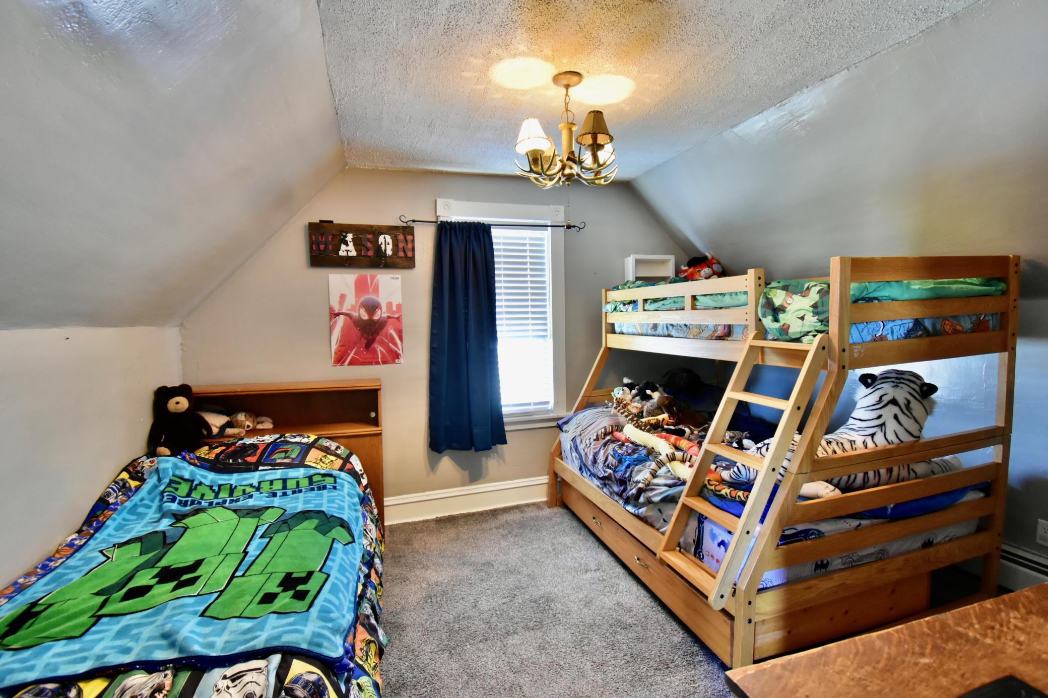 Upper Level - Bedroom 2