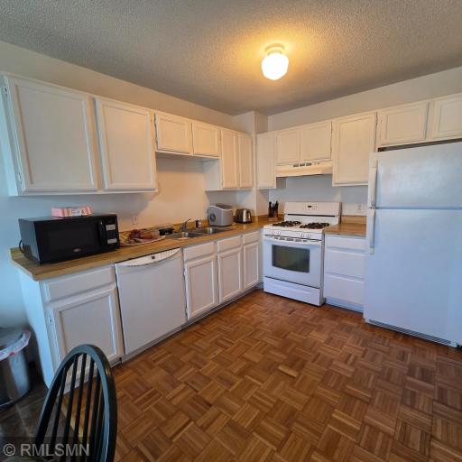 8704 Bass Creek Avenue N, Minneapolis, MN 55428