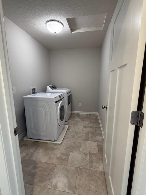 Home features a new washing machine and a new hot water heater!