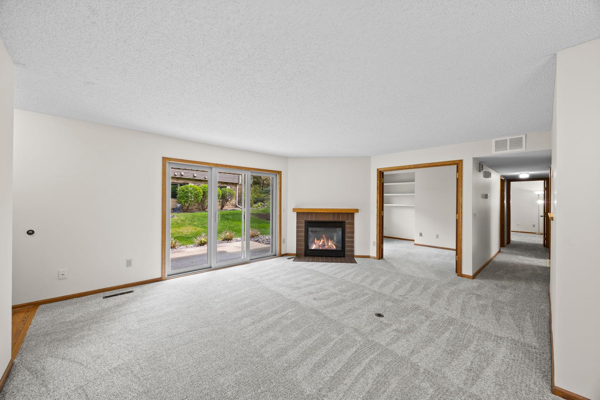 Oversized patio door brings in a ton of natural light.