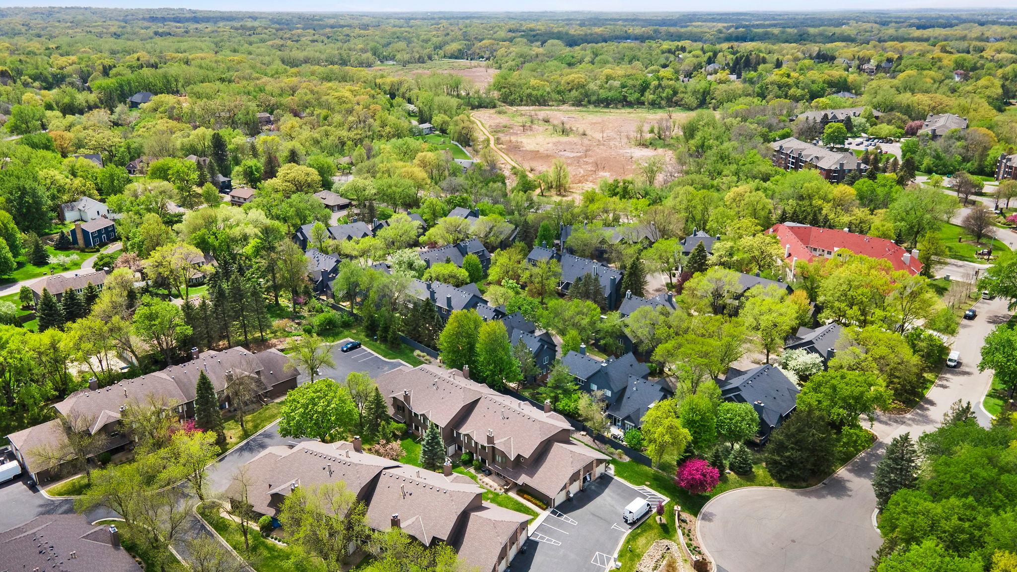 Awesome location within walking distance to Ridgedale Mall, Target, YMCA, grocery shopping at Whole Foods, Minnetonka Twp Loops Trails Corridor, and so much more!
