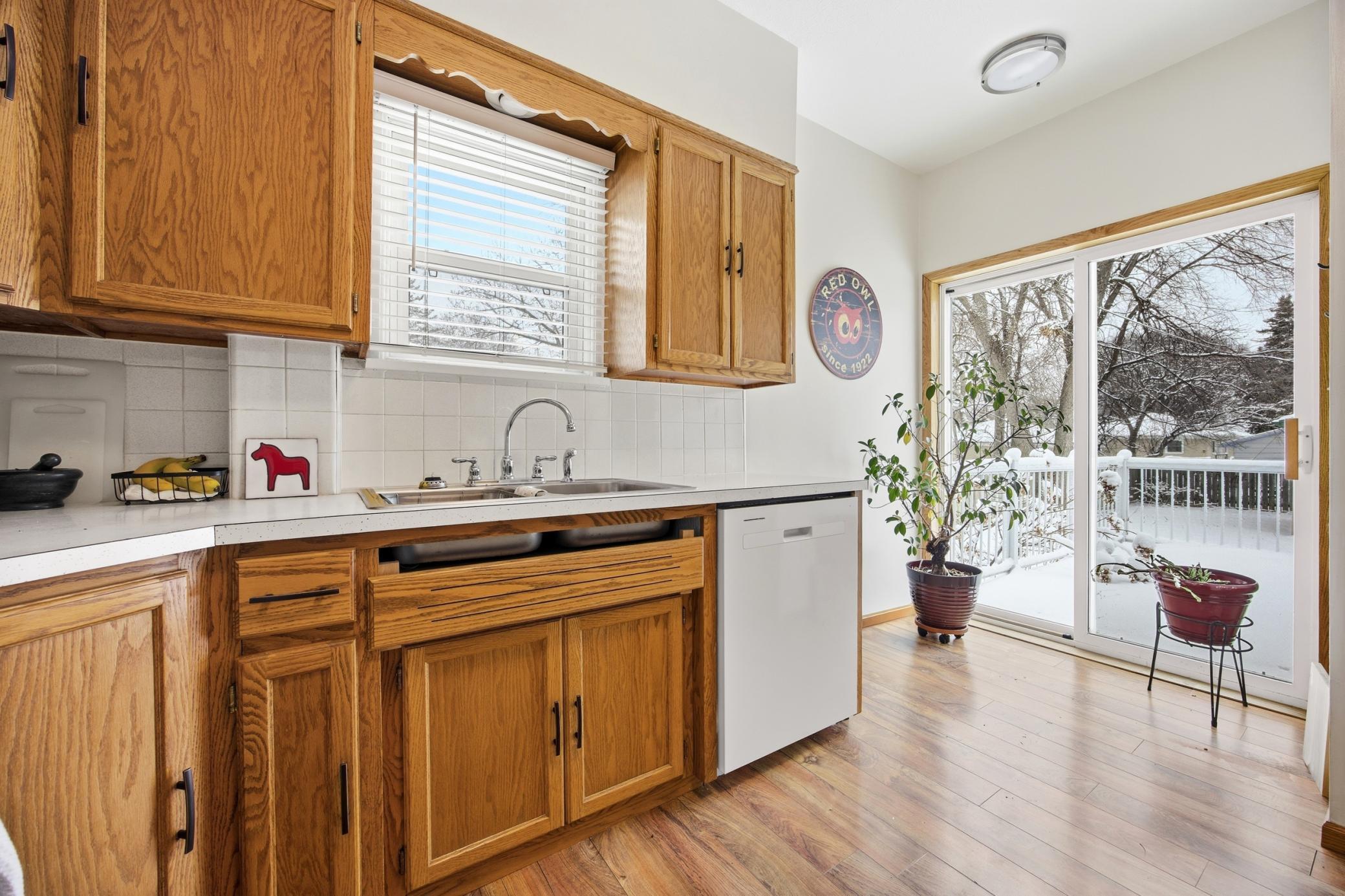 Kitchen to Back Deck.jpg