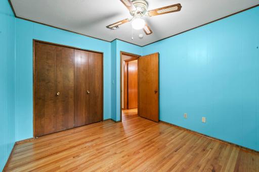2245 Mapleview Avenue, Saint Paul, MN 55109