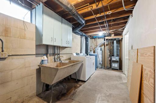 2245 Mapleview Avenue, Saint Paul, MN 55109