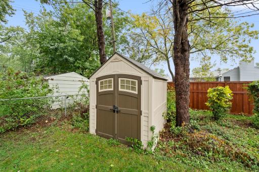 2245 Mapleview Avenue, Saint Paul, MN 55109