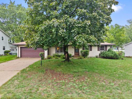 2245 Mapleview Avenue, Saint Paul, MN 55109