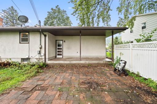 2245 Mapleview Avenue, Saint Paul, MN 55109