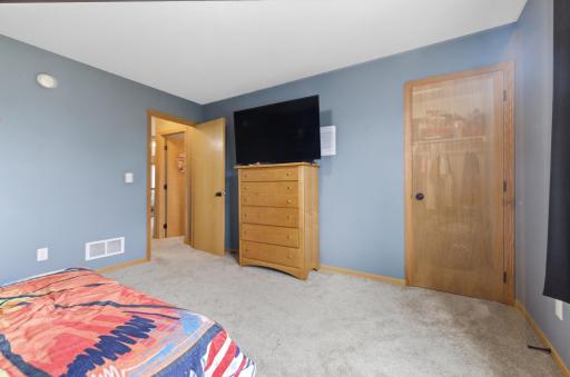 11825 Joneswood Drive, Baxter, MN 56425
