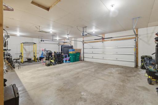 11825 Joneswood Drive, Baxter, MN 56425