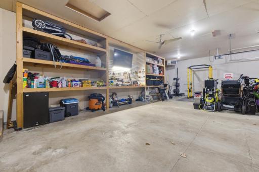 11825 Joneswood Drive, Baxter, MN 56425