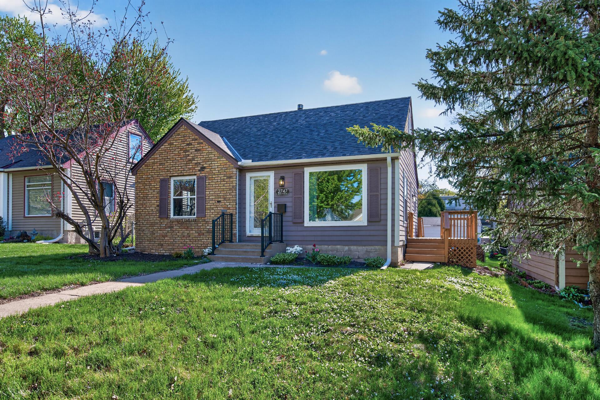 Welcome to 2747 Jersey Ave S!
