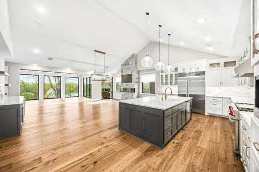 4725 Linden Cove Lane, Savage, MN 55378