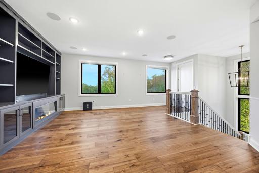 4725 Linden Cove Lane, Savage, MN 55378