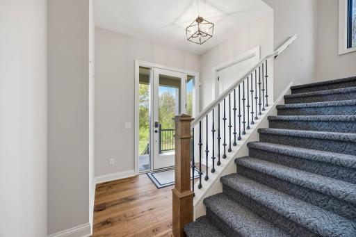 4725 Linden Cove Lane, Savage, MN 55378