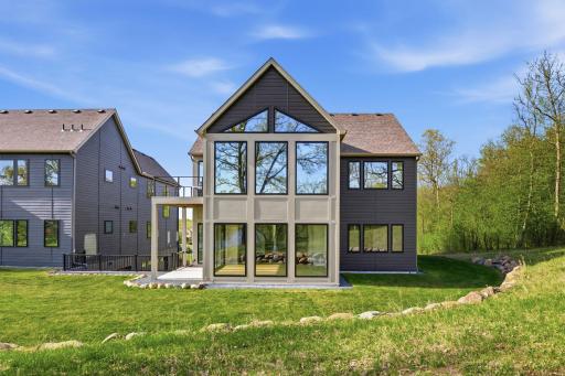 4725 Linden Cove Lane, Savage, MN 55378