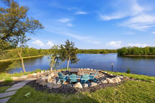 4725 Linden Cove Lane, Savage, MN 55378