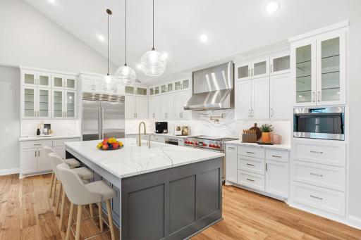 4725 Linden Cove Lane, Savage, MN 55378