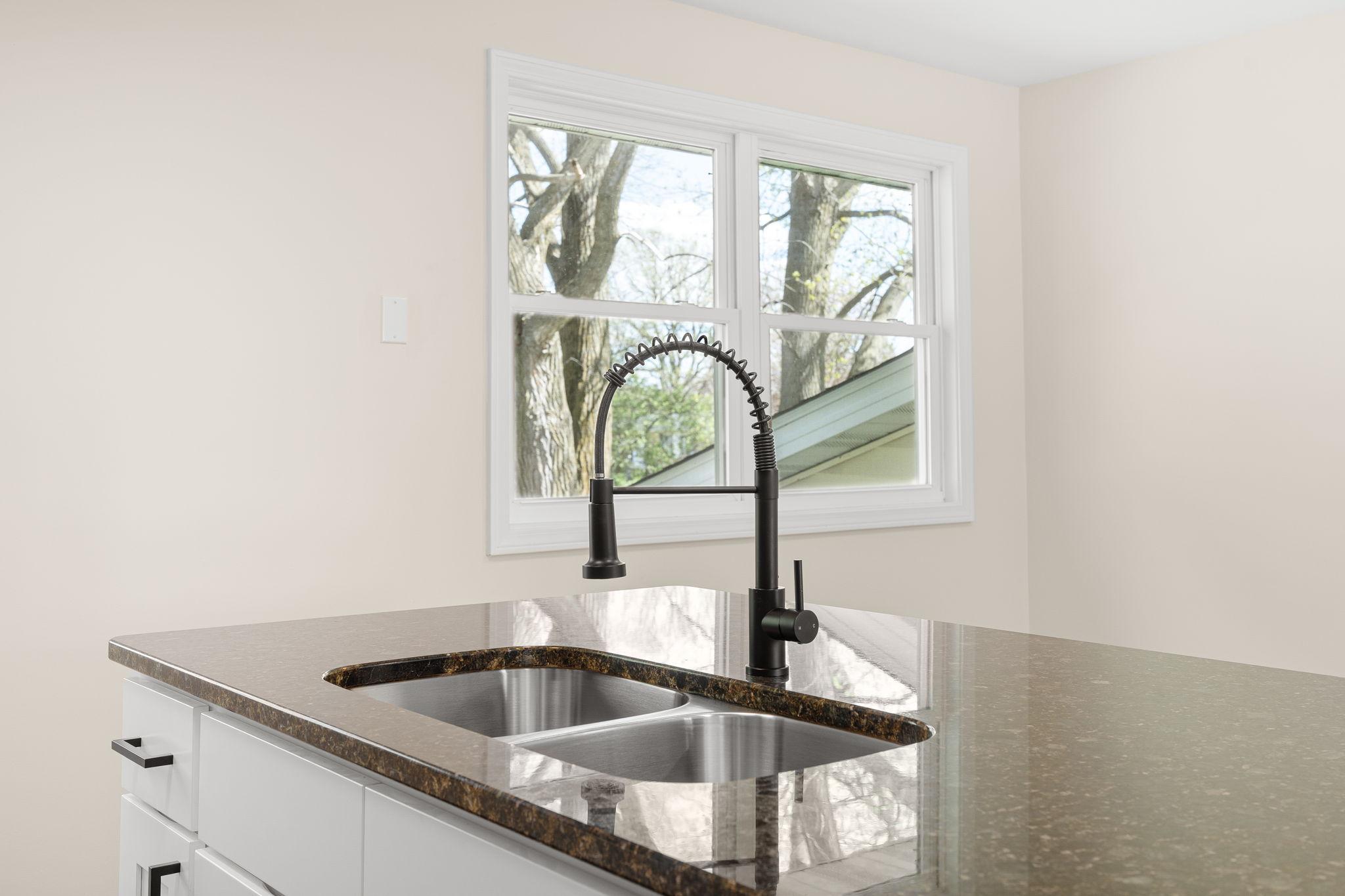 41-web-or-mls-2333-4th-ave-nw.jpg