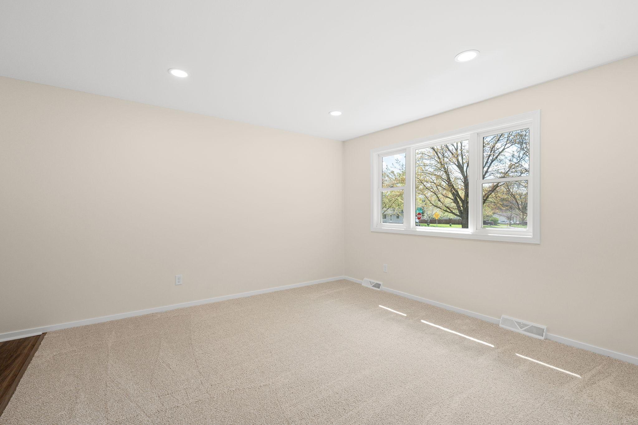 30-web-or-mls-2333-4th-ave-nw.jpg