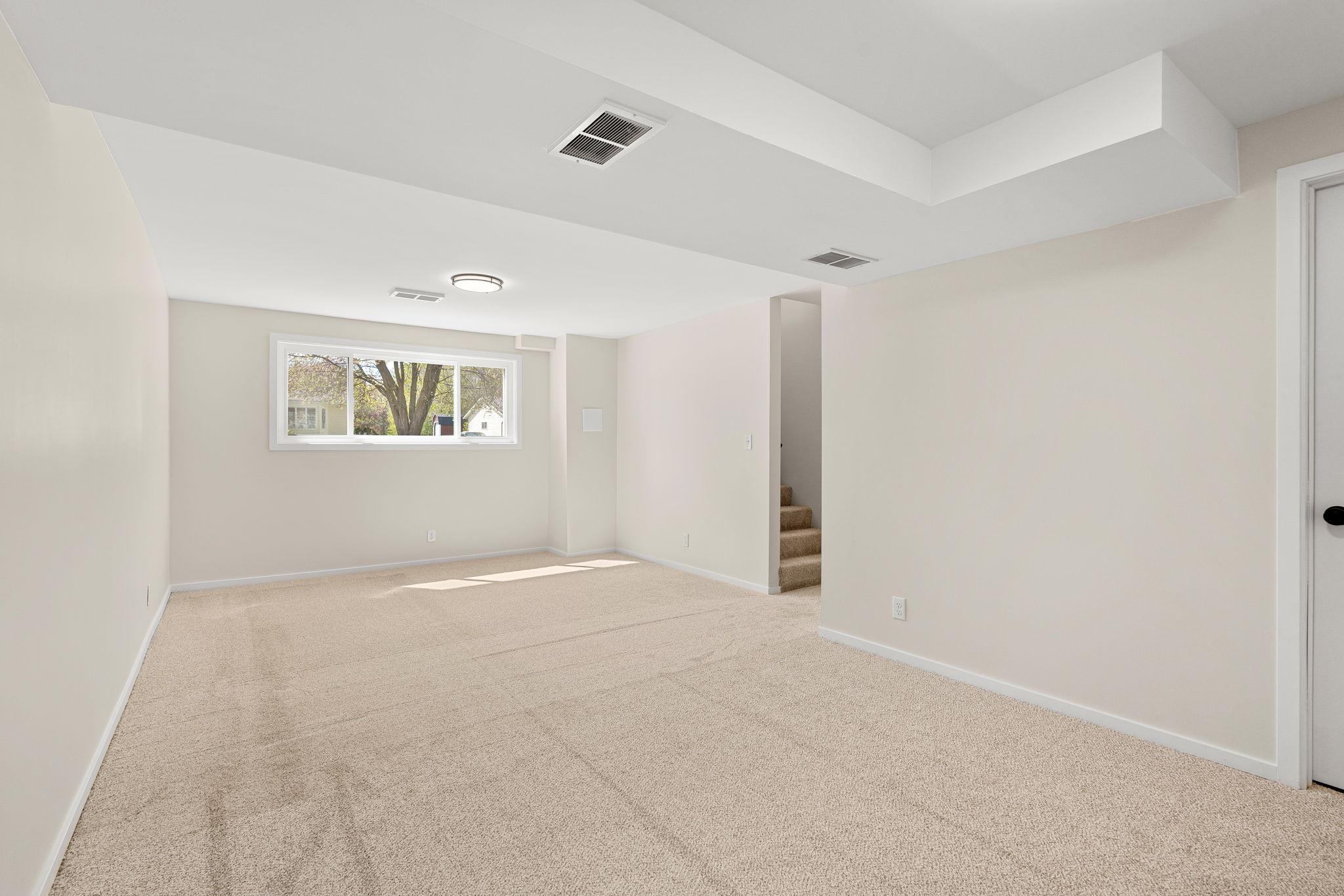 50-web-or-mls-2333-4th-ave-nw.jpg