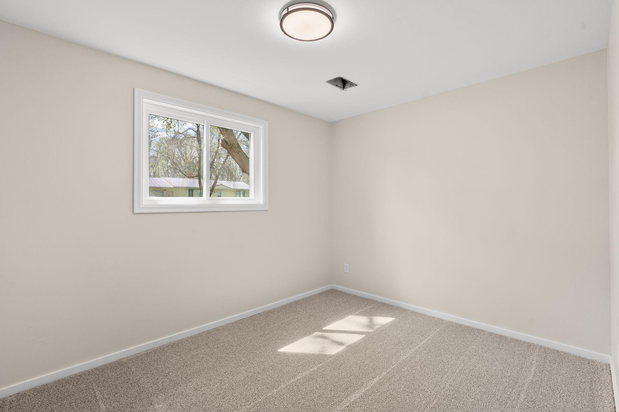 55-web-or-mls-2333-4th-ave-nw.jpg