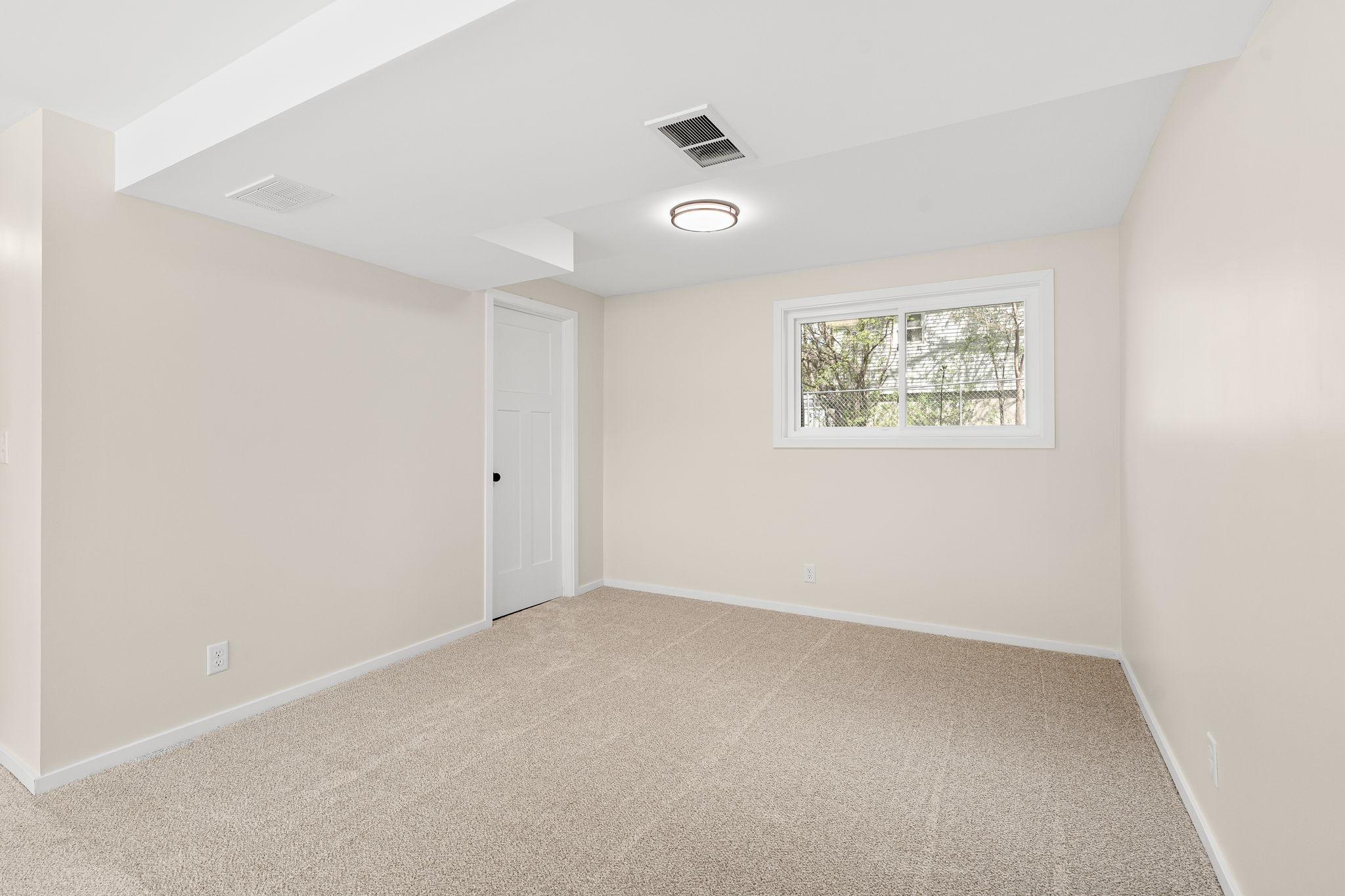 49-web-or-mls-2333-4th-ave-nw.jpg