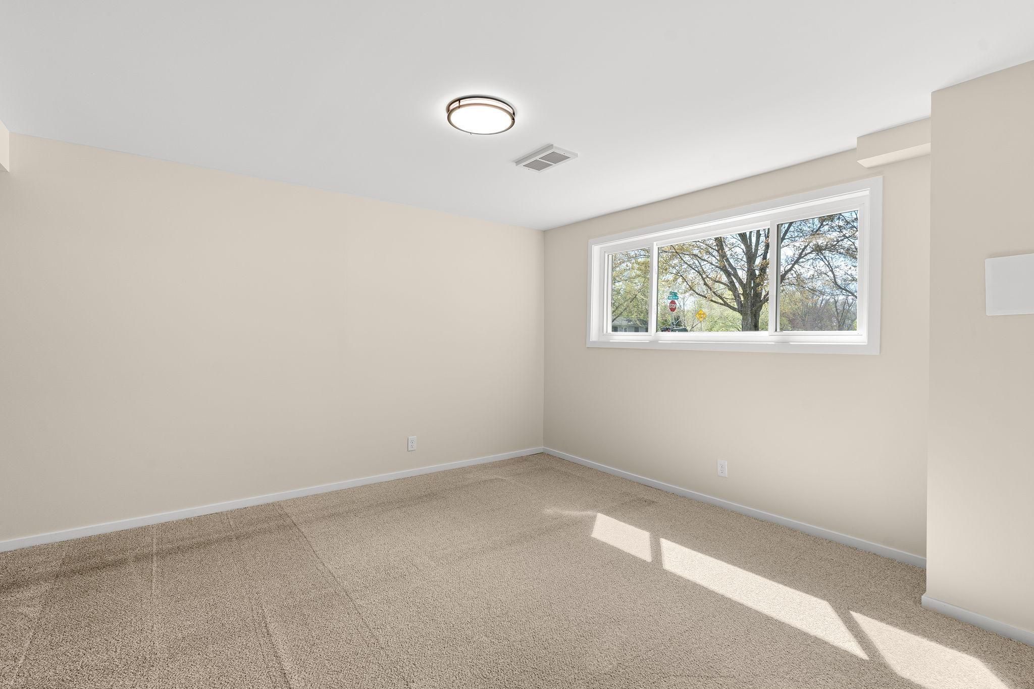 47-web-or-mls-2333-4th-ave-nw.jpg
