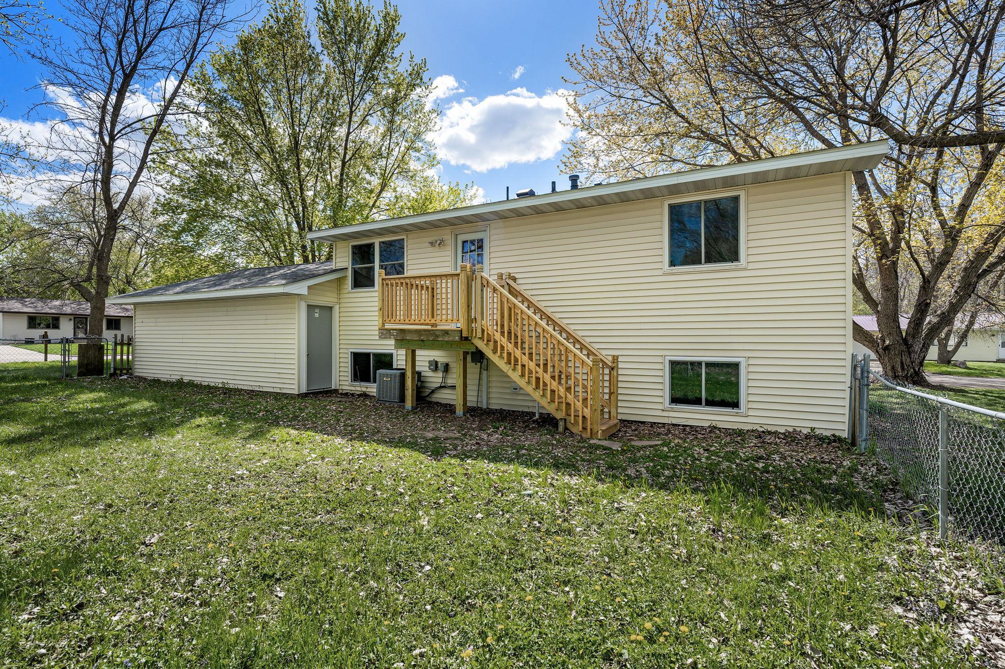24-web-or-mls-2333-4th-ave-nw.jpg