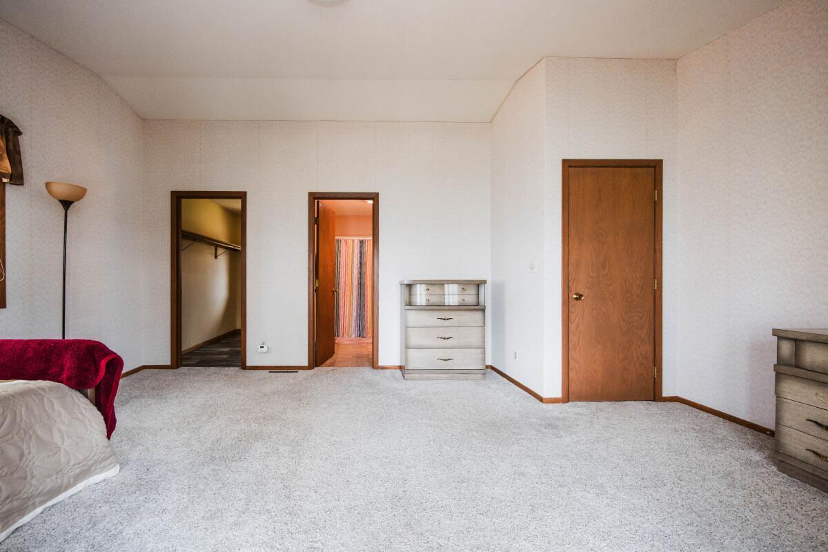 Primary BR/Bathroom/Walk In Closet
