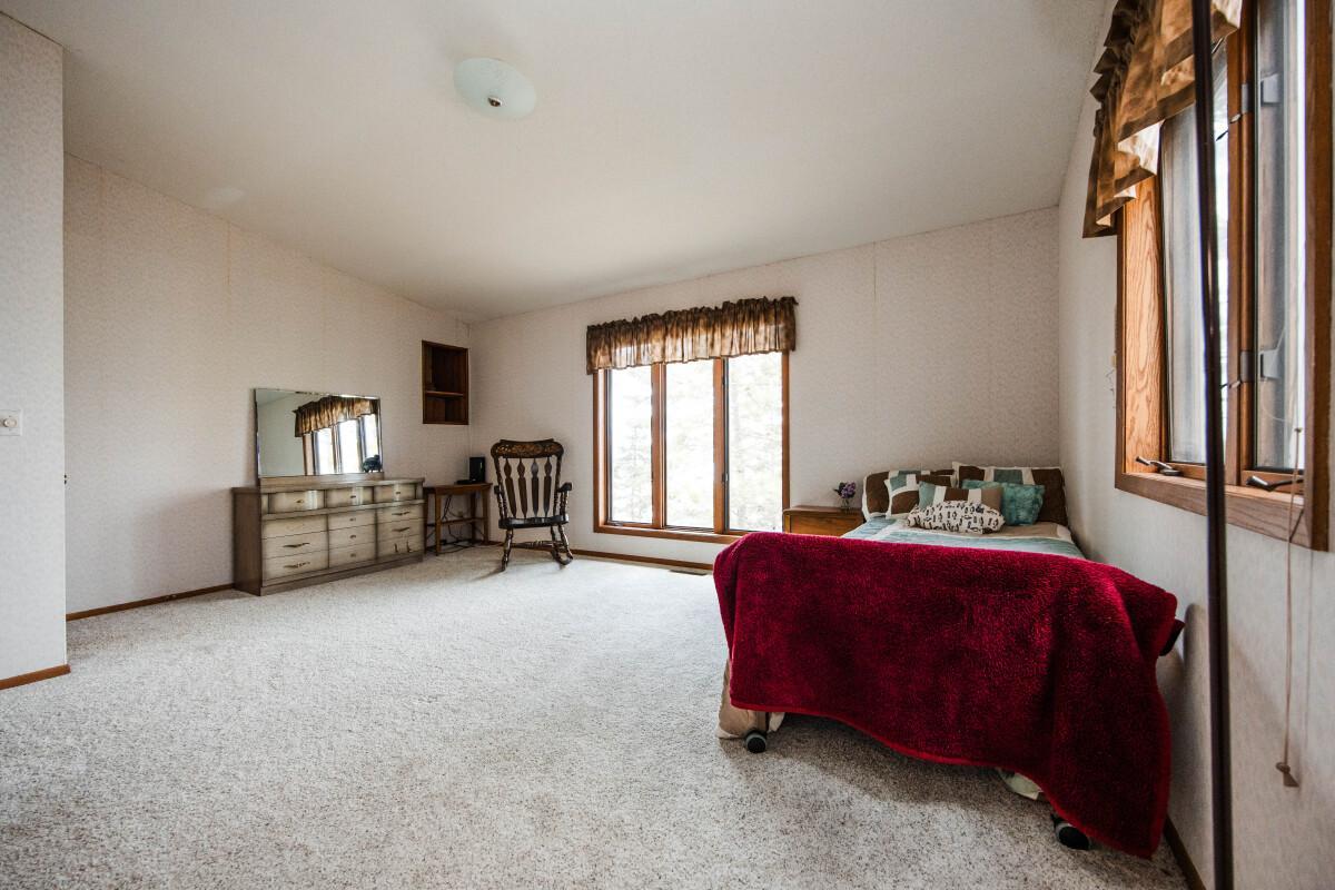 Huge Primary Suite
