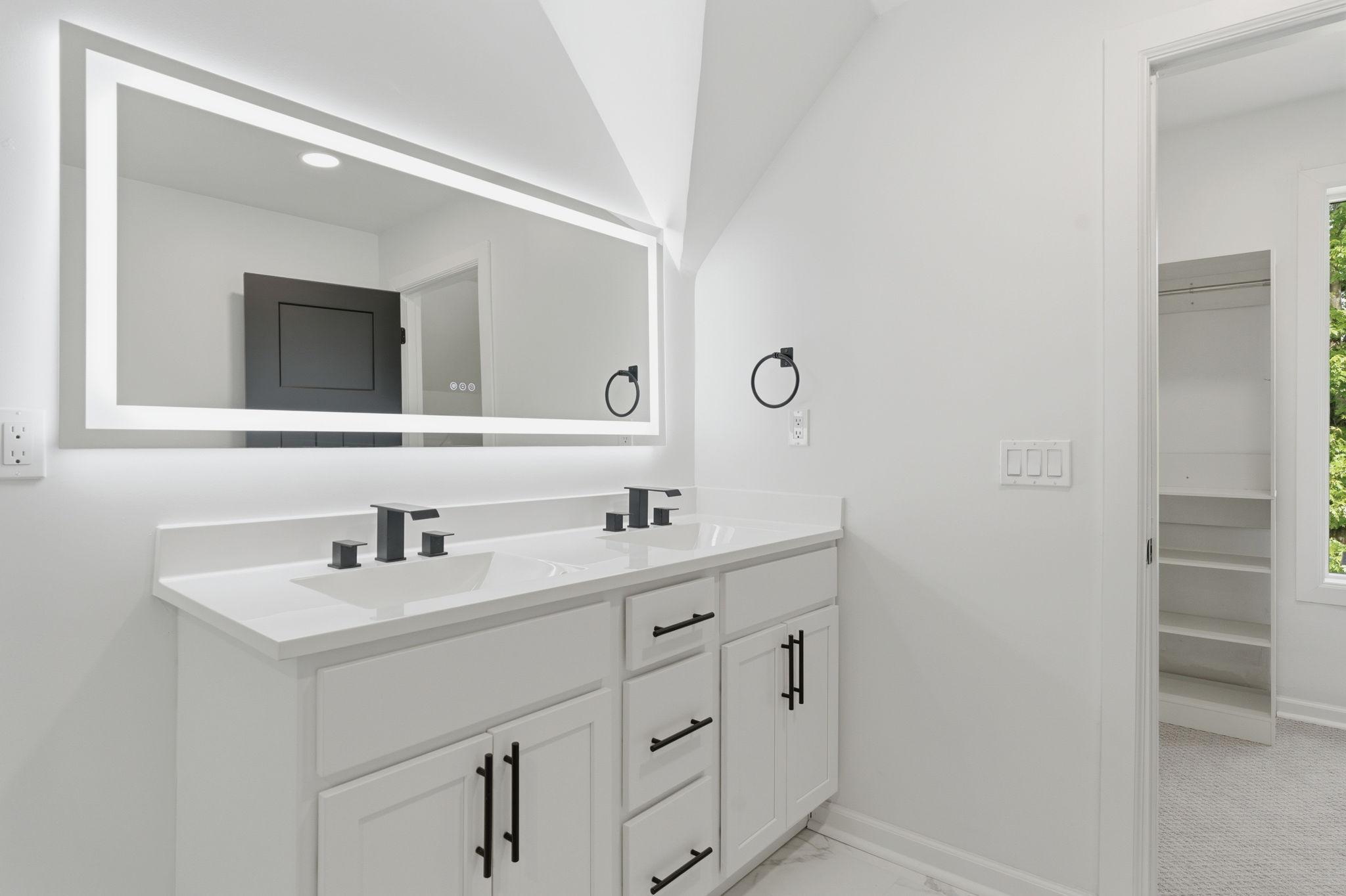 49-web-or-mls-611-3rd-st-nw.jpg