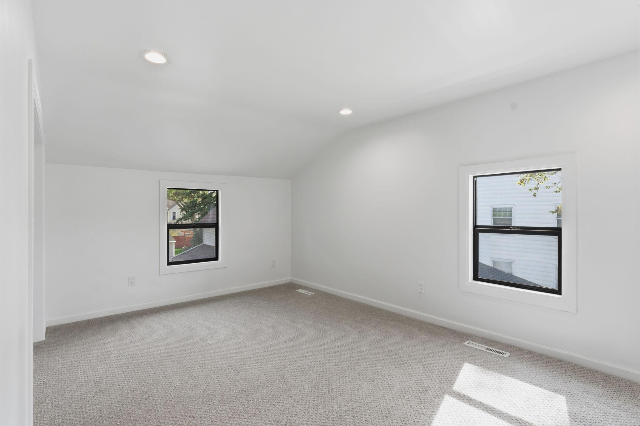 52-web-or-mls-611-3rd-st-nw.jpg