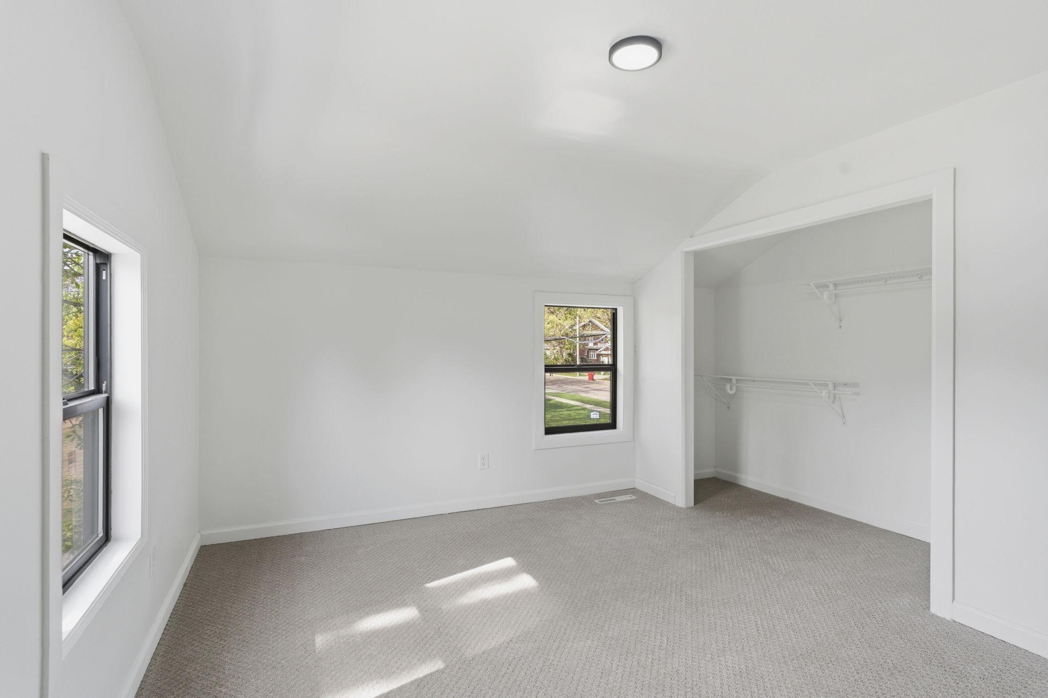 54-web-or-mls-611-3rd-st-nw.jpg
