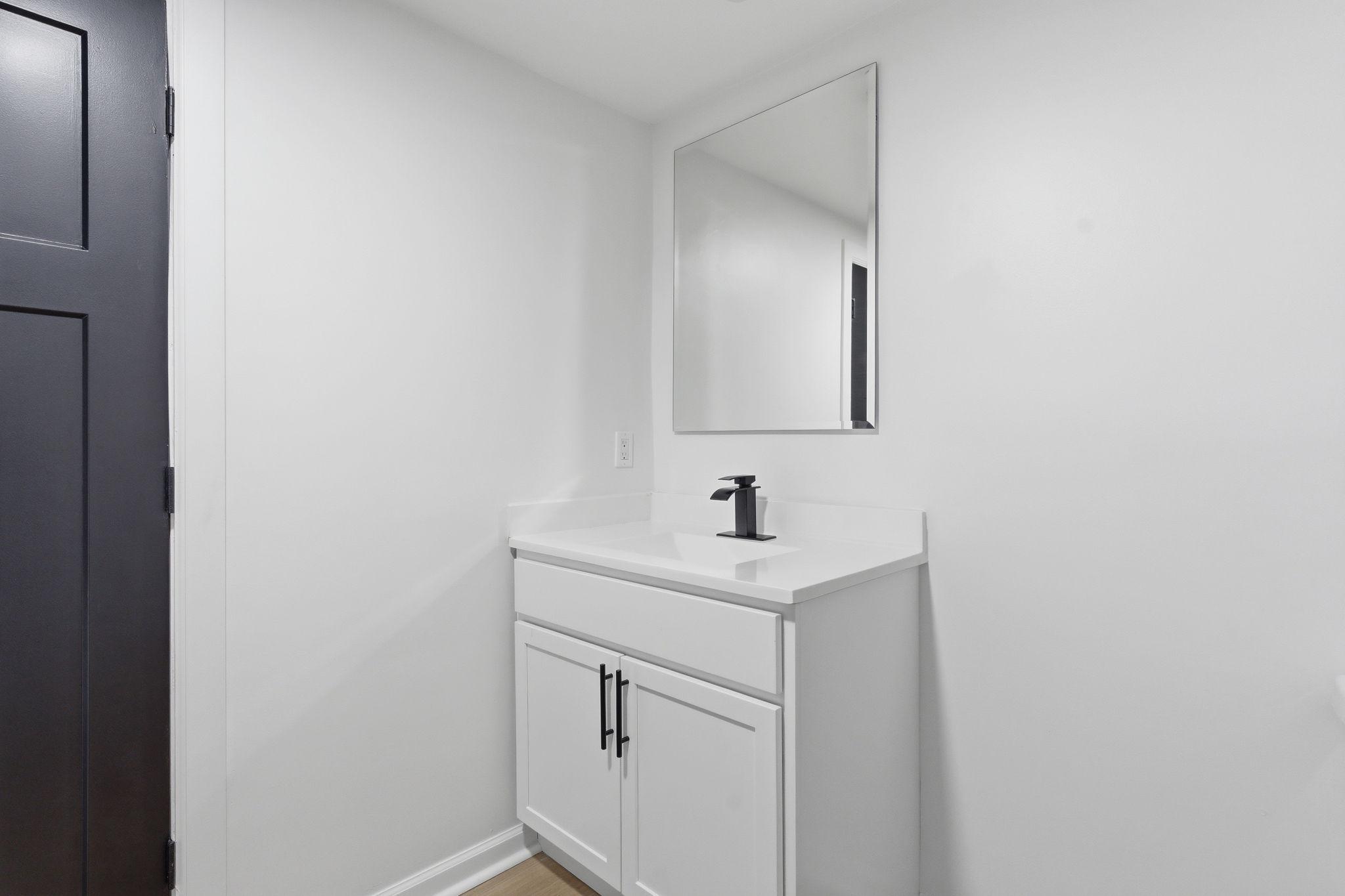 56-web-or-mls-611-3rd-st-nw.jpg