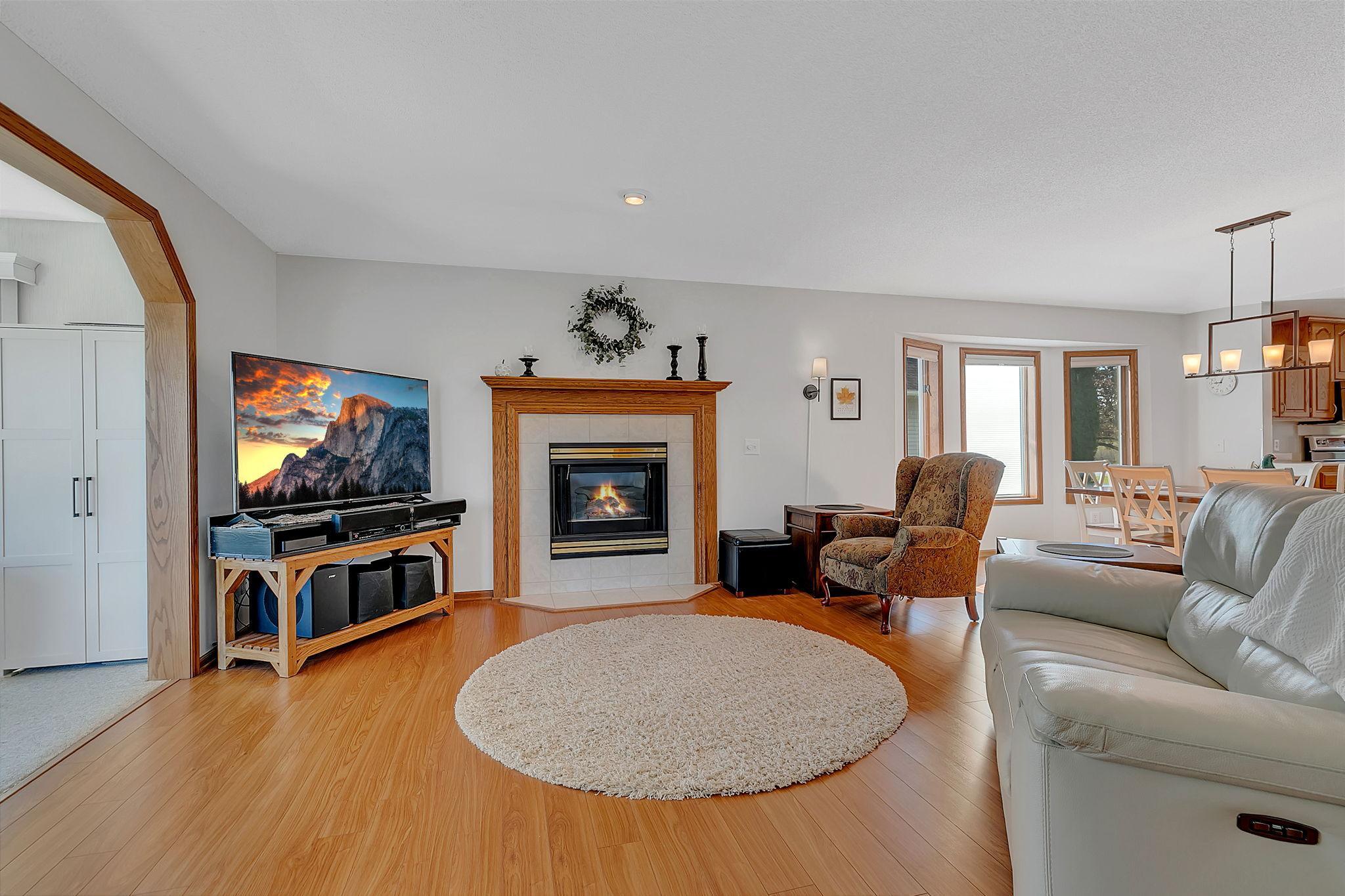 Living Room - gas & tile fireplace