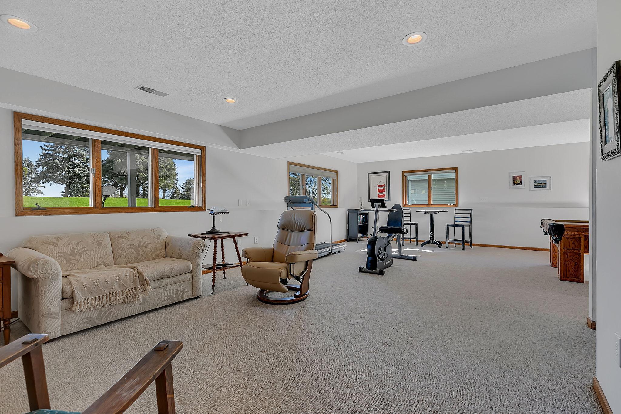 Family & Rec Rooms