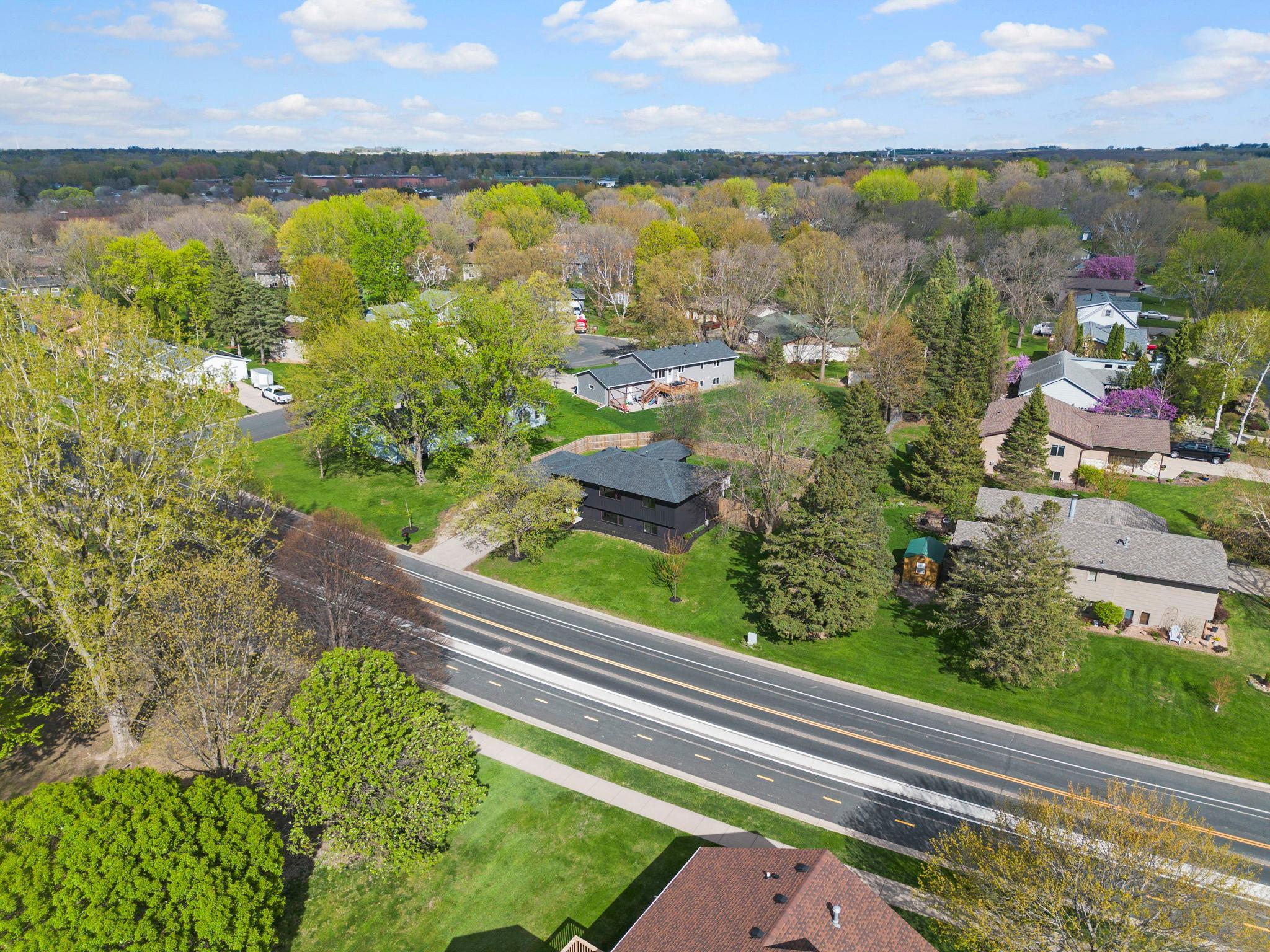 5-web-or-mls-1600 Roosevelt Dr-274.jpg