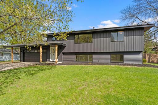 7-web-or-mls-1600 Roosevelt Dr-223.jpg