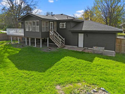 59-web-or-mls-1600 Roosevelt Dr-250.jpg