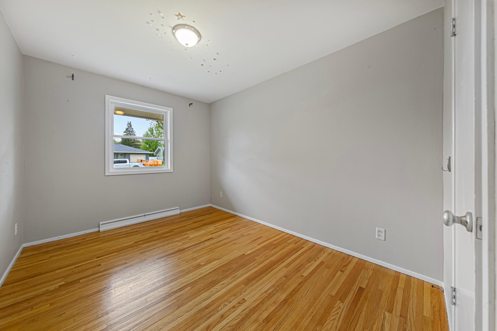 29 bedroom 3.jpg