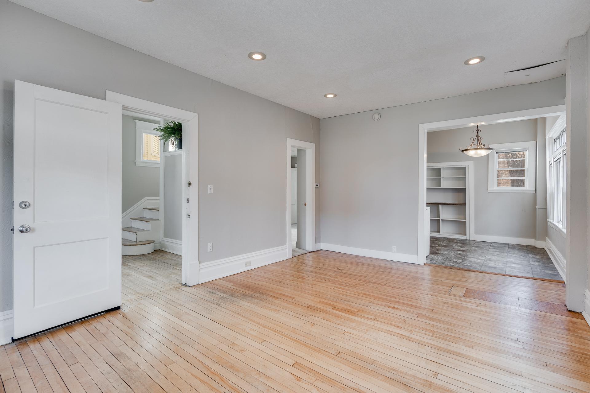 2305 Garfield - Living 2.jpg